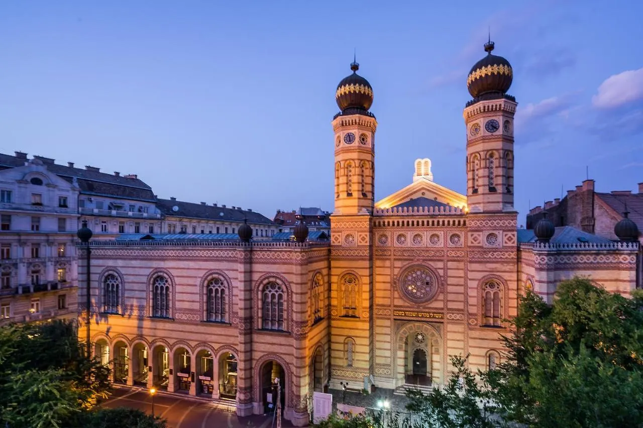 Amora Homes Breathless Panorama Synagogue Elegant Attic Free Parking Reservation Needed Budapeste