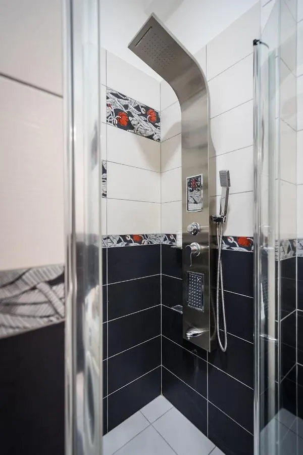 Amora Homes Breathless Panorama Synagogue Elegant Attic Free Parking Reservation Needed Budapeste Apartamento