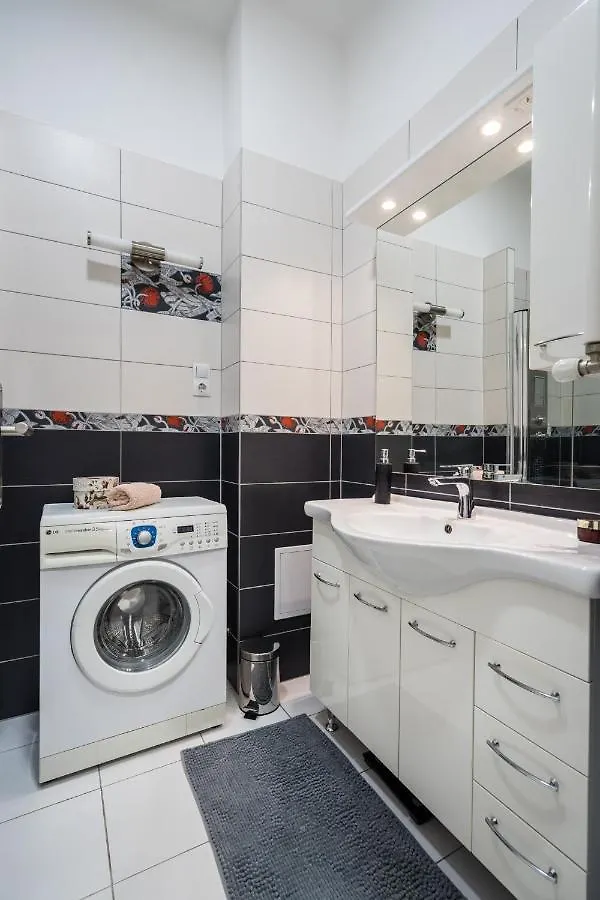 شقة Amora Homes Breathless Panorama Synagogue Elegant Attic Free Parking Reservation Needed بودابست